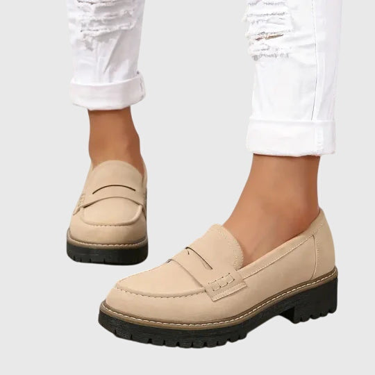 Destiny™ | Ponadczasowe zamszowe loafersy